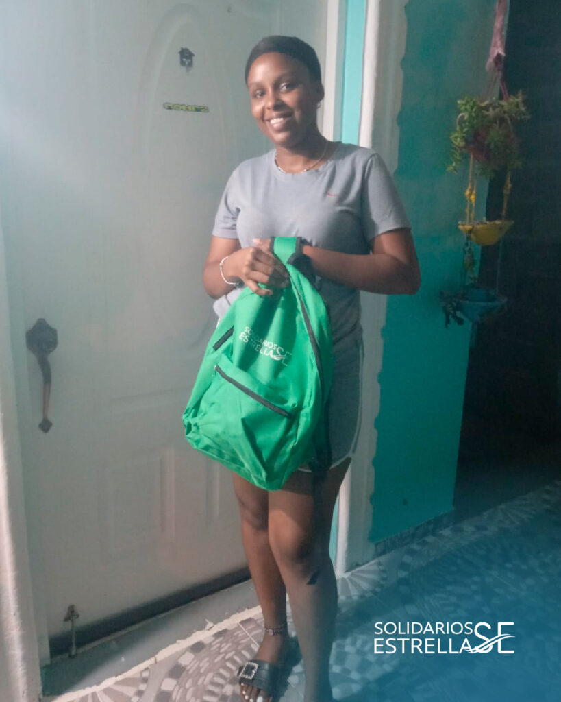 Entrega de escolares-06